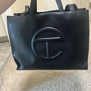 Black Telfar Shopping Bag